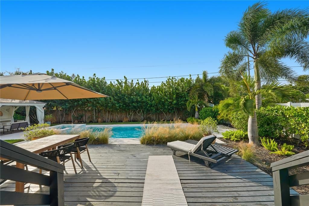 For Sale: $850,000 (3 beds, 2 baths, 2154 Square Feet)