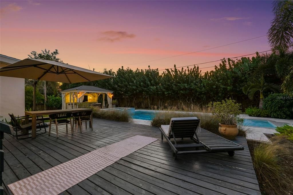 For Sale: $850,000 (3 beds, 2 baths, 2154 Square Feet)