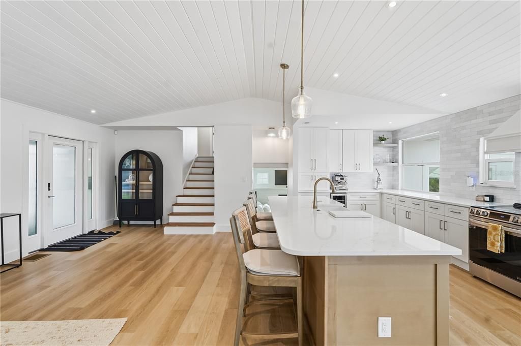 For Sale: $850,000 (3 beds, 2 baths, 2154 Square Feet)