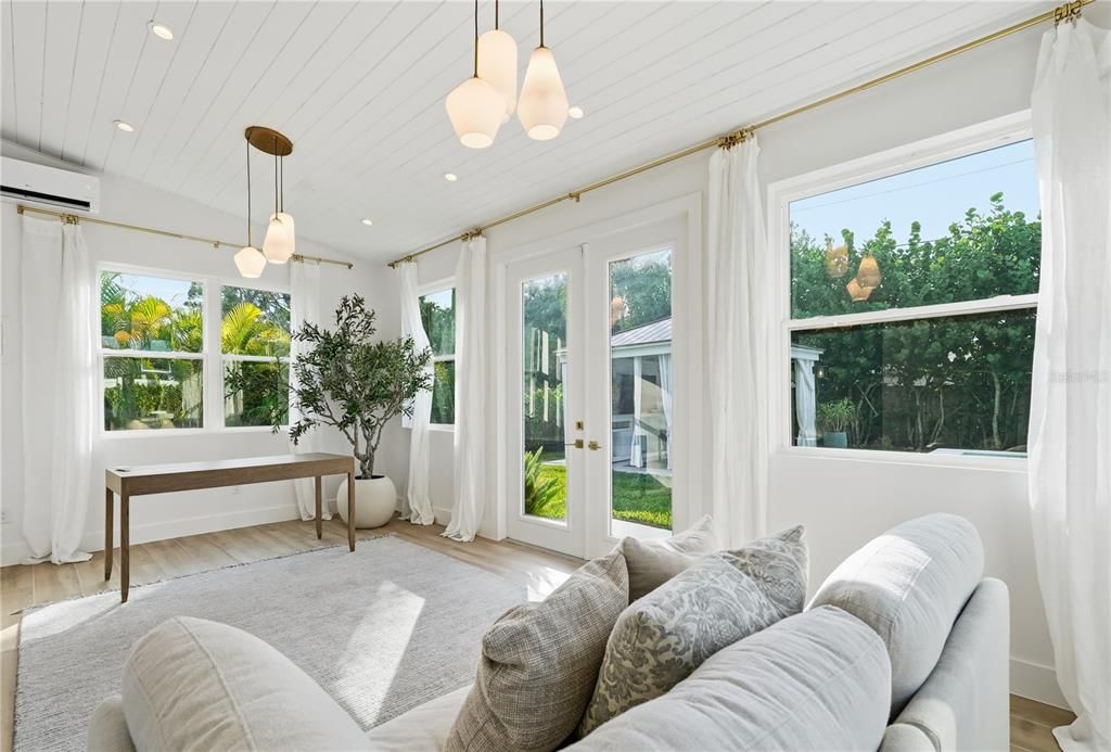 For Sale: $850,000 (3 beds, 2 baths, 2154 Square Feet)