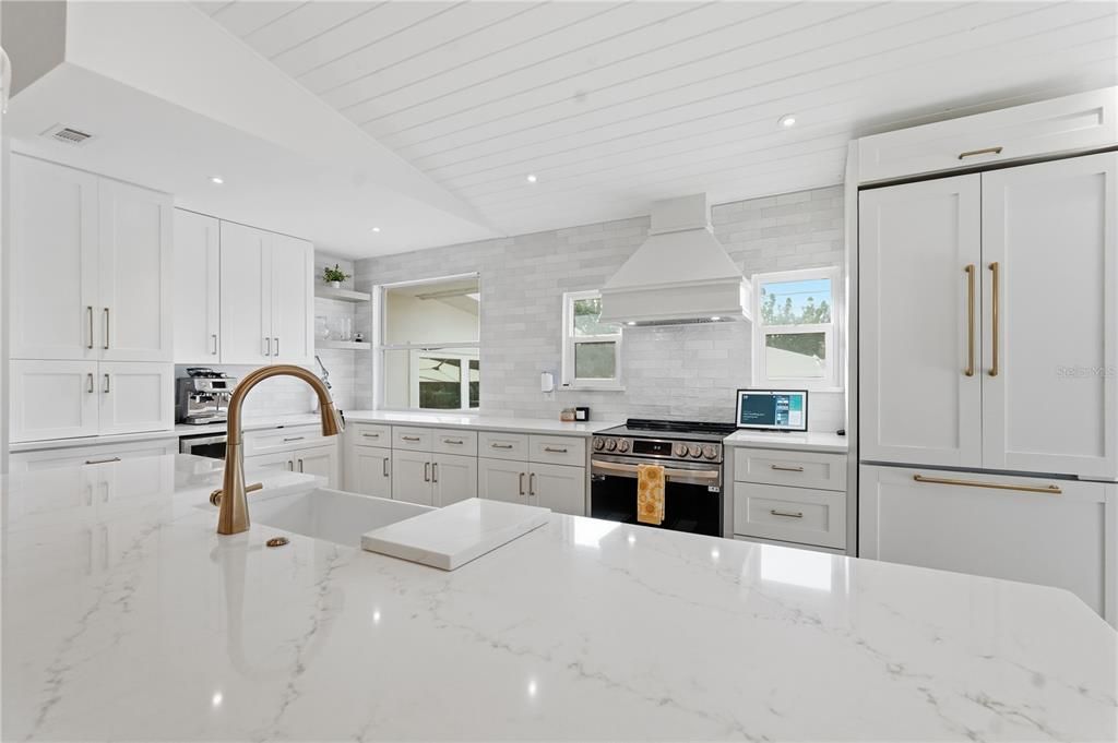 For Sale: $850,000 (3 beds, 2 baths, 2154 Square Feet)