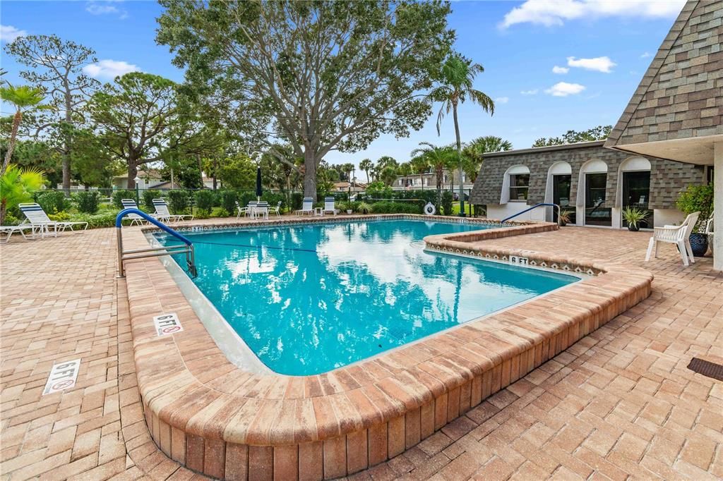 For Sale: $222,500 (2 beds, 2 baths, 1130 Square Feet)