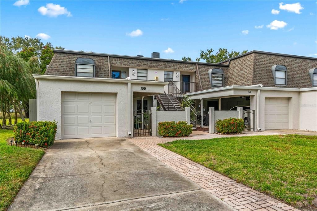 For Sale: $222,500 (2 beds, 2 baths, 1130 Square Feet)