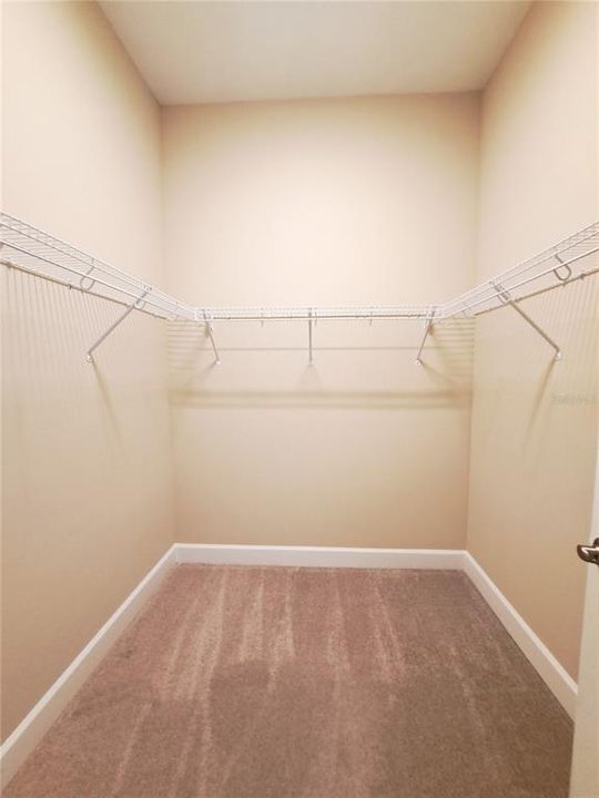 For Sale: $695,000 (4 beds, 2 baths, 2195 Square Feet)