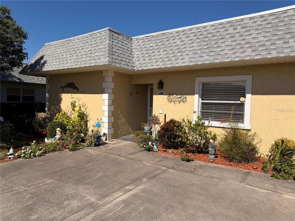 For Sale: $191,900 (2 beds, 2 baths, 1148 Square Feet)