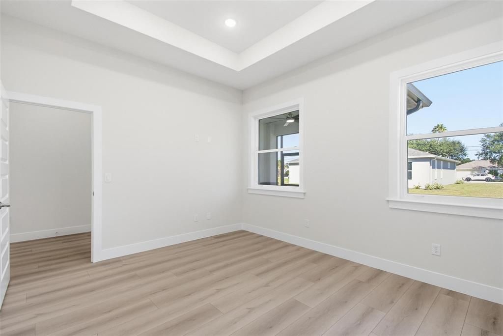 出租: $2,000 (3 贝兹, 2 浴室, 1450 平方英尺)