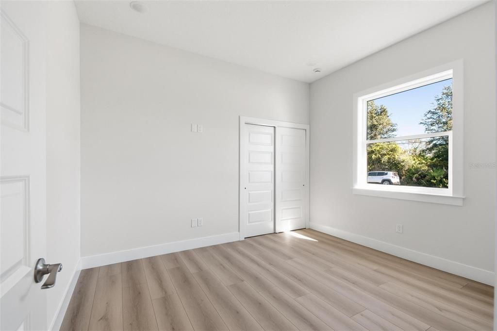 出租: $2,000 (3 贝兹, 2 浴室, 1450 平方英尺)