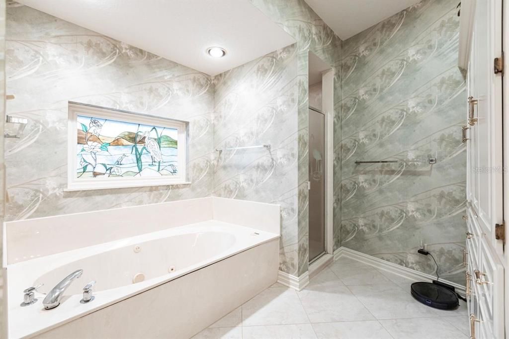 For Sale: $825,000 (3 beds, 2 baths, 2805 Square Feet)