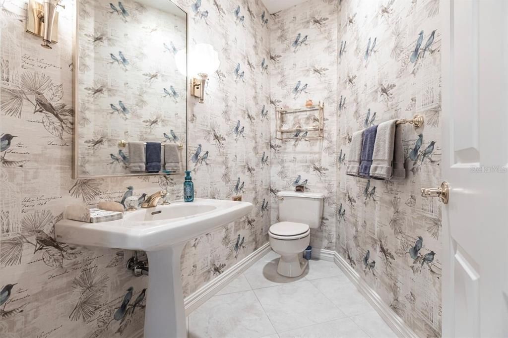 For Sale: $825,000 (3 beds, 2 baths, 2805 Square Feet)