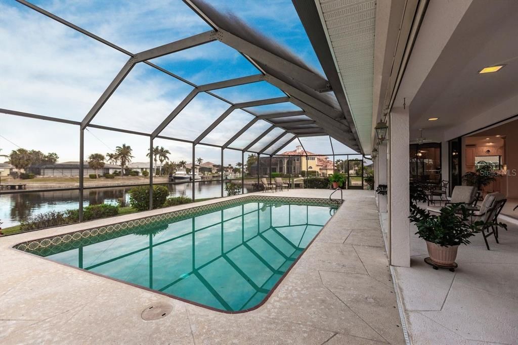 For Sale: $825,000 (3 beds, 2 baths, 2805 Square Feet)