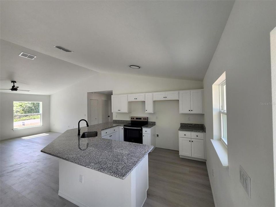 待售: $234,900 (3 贝兹, 2 浴室, 1394 平方英尺)