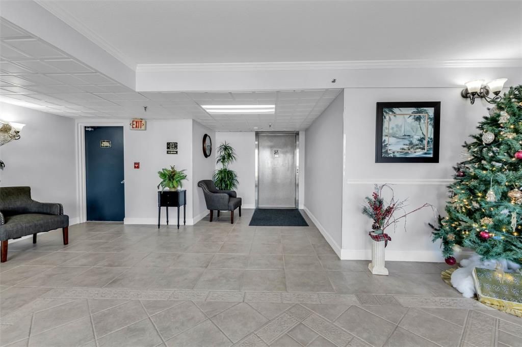 На продажу: $99,900 (1 спален, 1 ванн, 634 Квадратных фут)