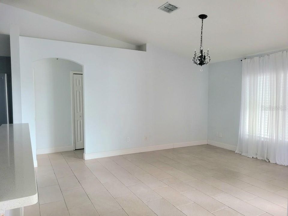 For Sale: $439,000 (3 beds, 2 baths, 1920 Square Feet)