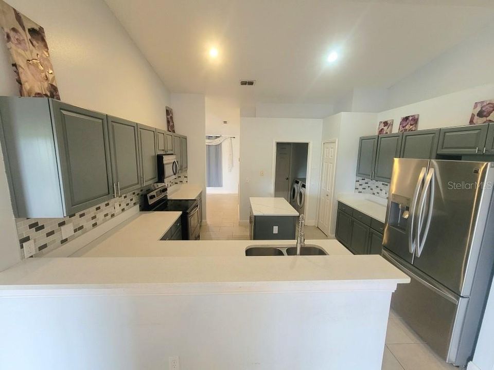 For Sale: $439,000 (3 beds, 2 baths, 1920 Square Feet)