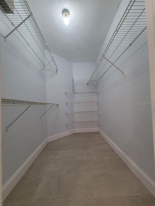 For Sale: $439,000 (3 beds, 2 baths, 1920 Square Feet)