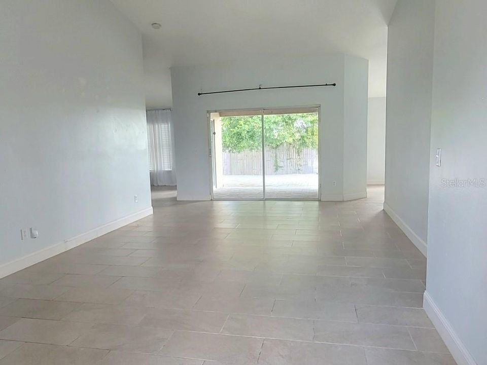 For Sale: $439,000 (3 beds, 2 baths, 1920 Square Feet)