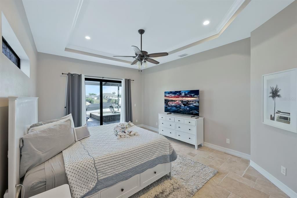 На продажу: $1,499,900 (4 спален, 3 ванн, 3100 Квадратных фут)