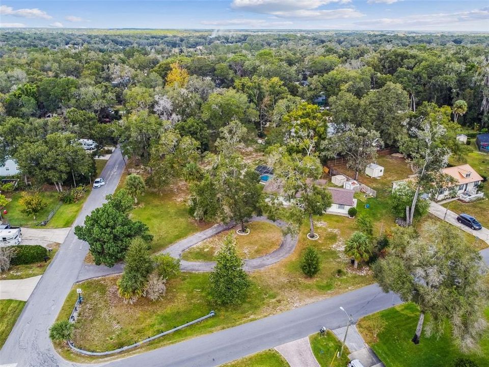 For Sale: $525,000 (5 beds, 2 baths, 1950 Square Feet)