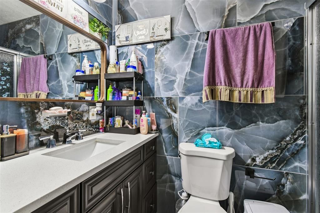 For Sale: $525,000 (5 beds, 2 baths, 1950 Square Feet)