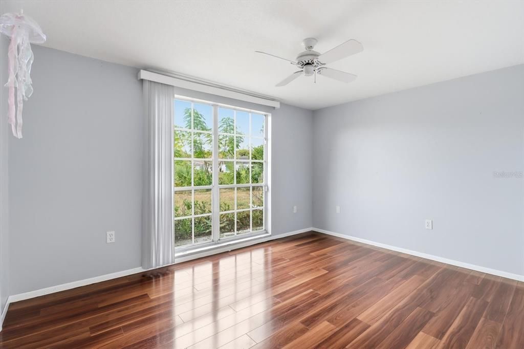 For Sale: $225,000 (2 beds, 2 baths, 1519 Square Feet)