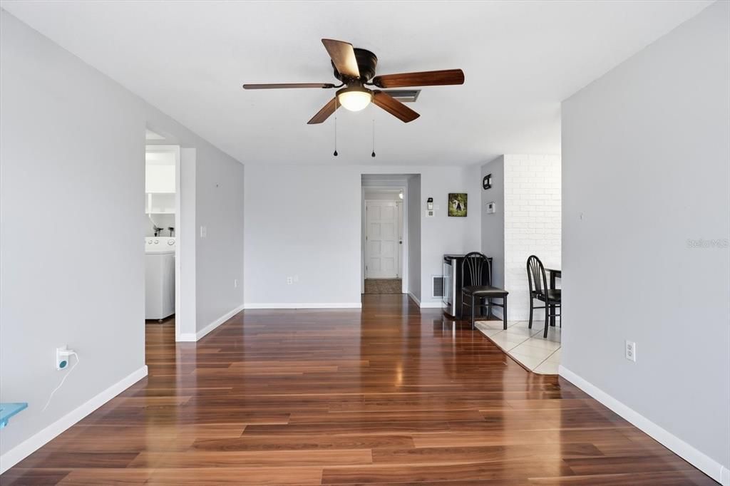 For Sale: $225,000 (2 beds, 2 baths, 1519 Square Feet)