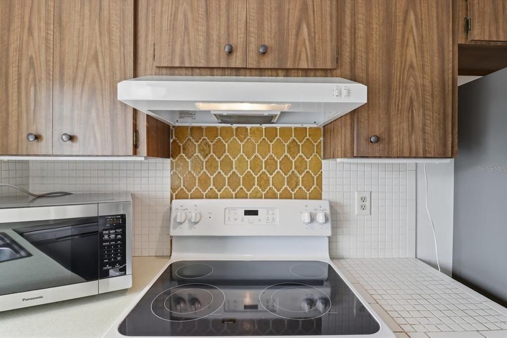 For Sale: $225,000 (2 beds, 2 baths, 1519 Square Feet)