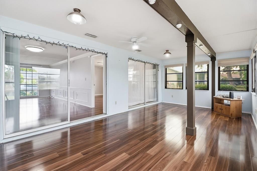 For Sale: $225,000 (2 beds, 2 baths, 1519 Square Feet)