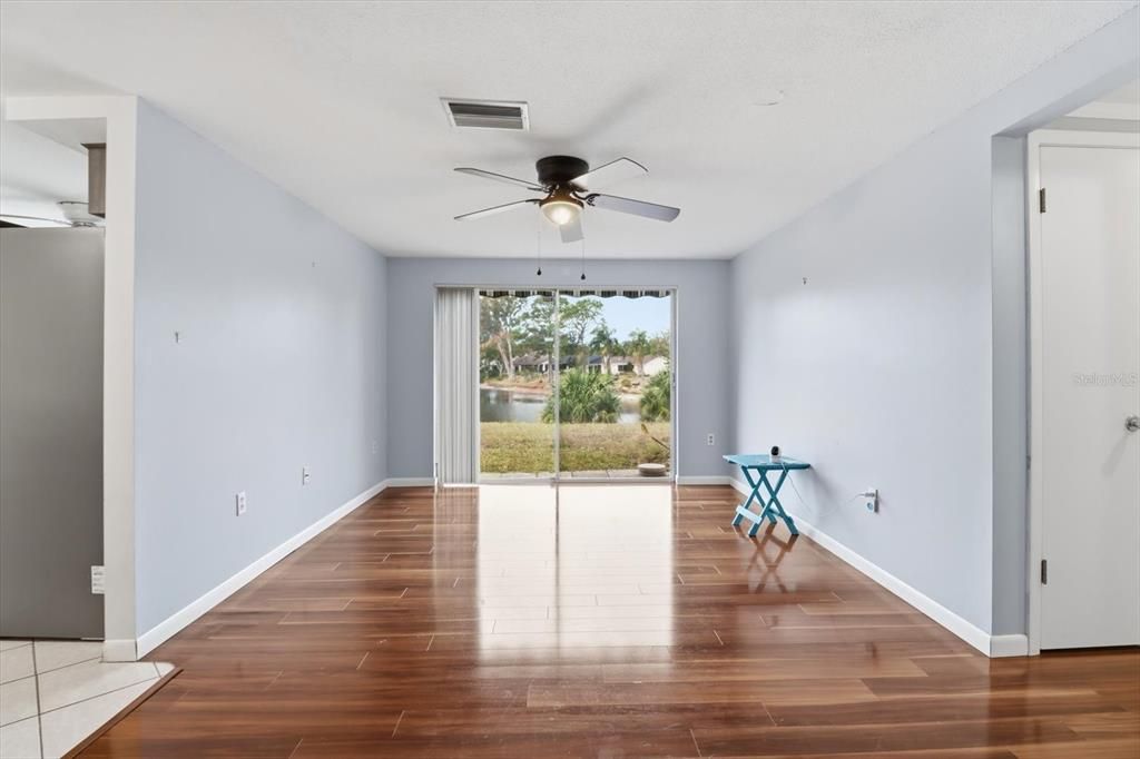 For Sale: $225,000 (2 beds, 2 baths, 1519 Square Feet)