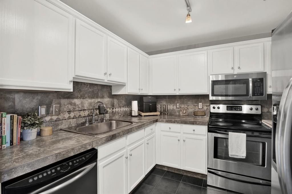 En Venta: $465,000 (2 camas, 1 baños, 1022 Pies cuadrados)