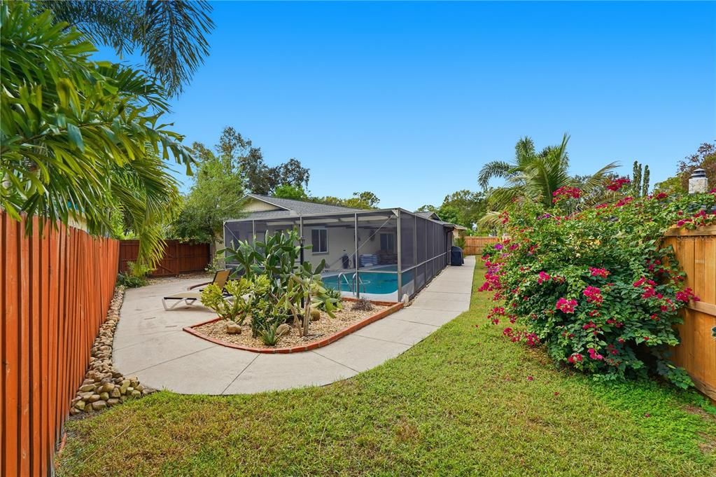 For Sale: $449,900 (3 beds, 2 baths, 1579 Square Feet)