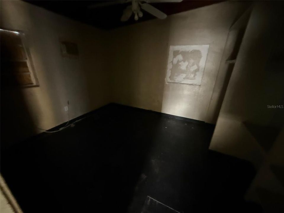 待售: $149,900 (2 贝兹, 1 浴室, 846 平方英尺)