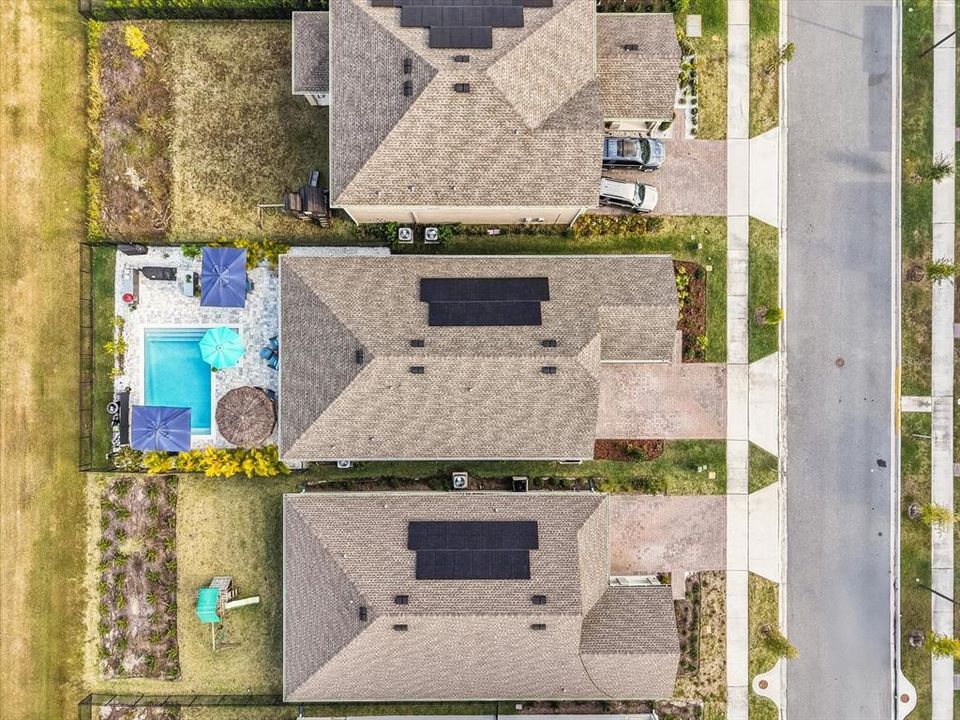 For Sale: $699,900 (4 beds, 2 baths, 2089 Square Feet)