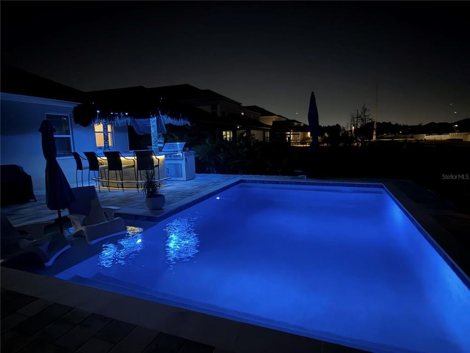 For Sale: $699,900 (4 beds, 2 baths, 2089 Square Feet)