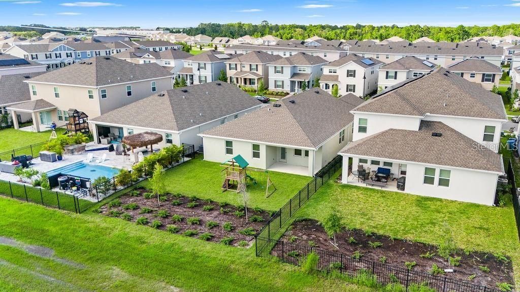 For Sale: $699,900 (4 beds, 2 baths, 2089 Square Feet)