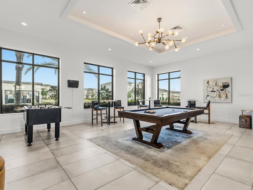 For Sale: $699,900 (4 beds, 2 baths, 2089 Square Feet)