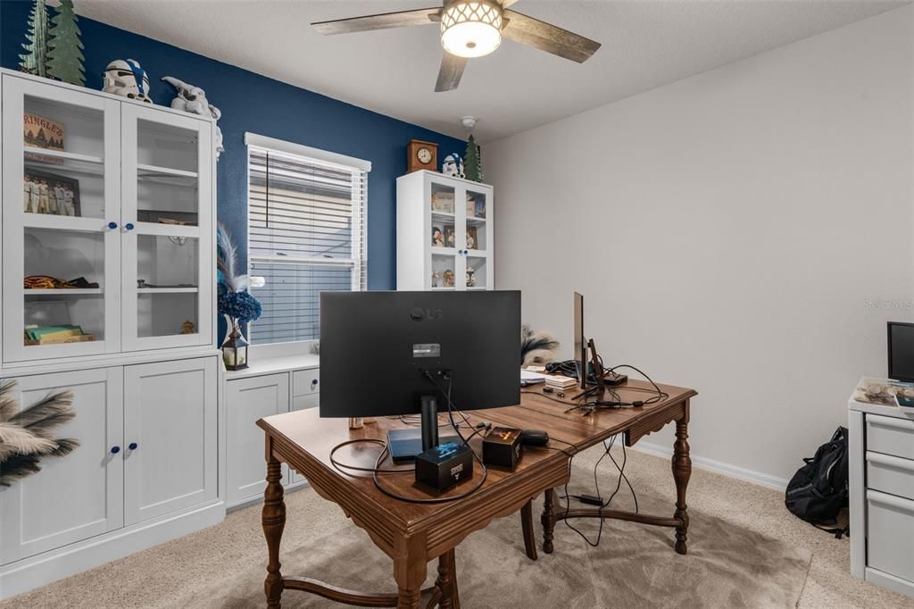 For Sale: $334,900 (4 beds, 2 baths, 1867 Square Feet)