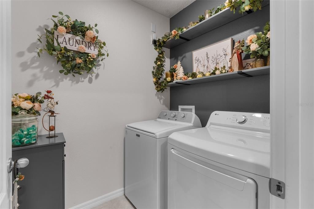 For Sale: $334,900 (4 beds, 2 baths, 1867 Square Feet)