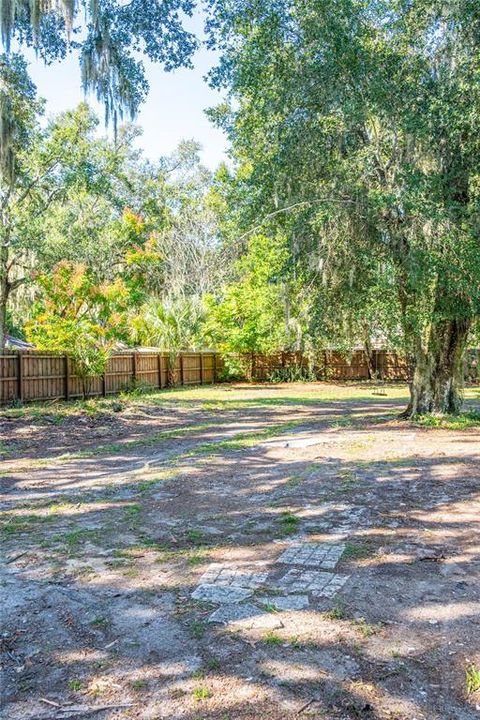 待售: $59,995 (0.17 acres)