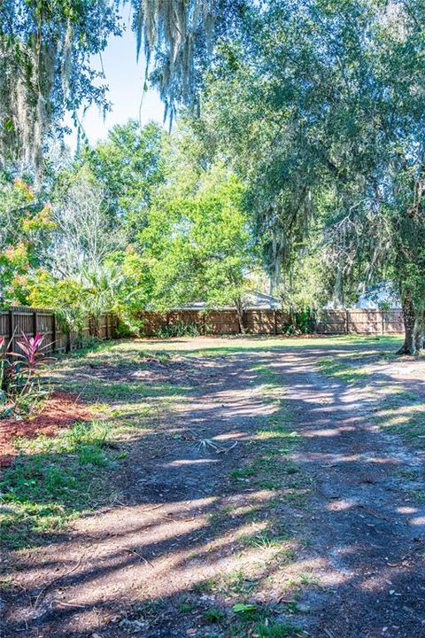 待售: $59,995 (0.17 acres)