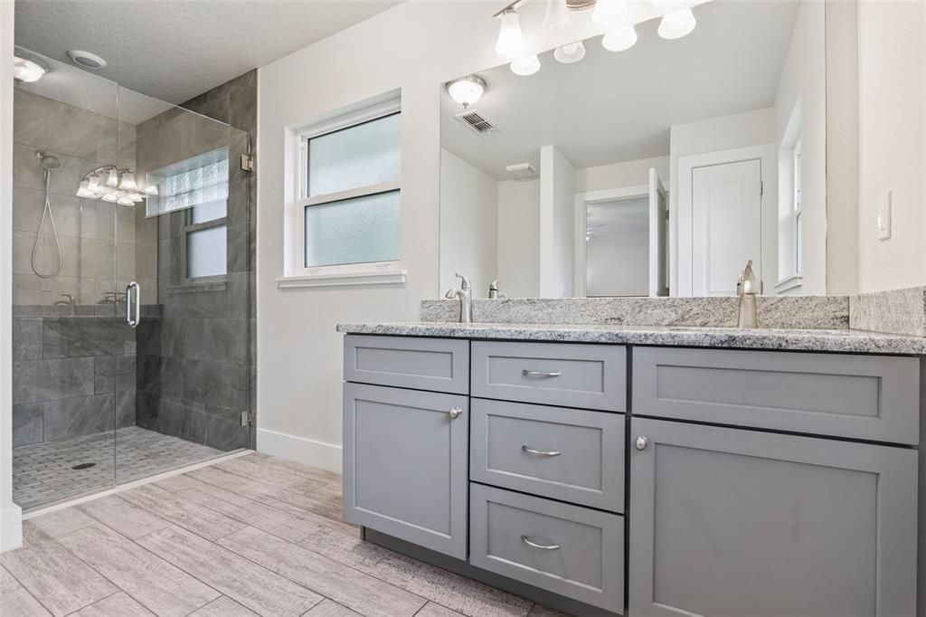 En Venta: $350,000 (3 camas, 2 baños, 1441 Pies cuadrados)