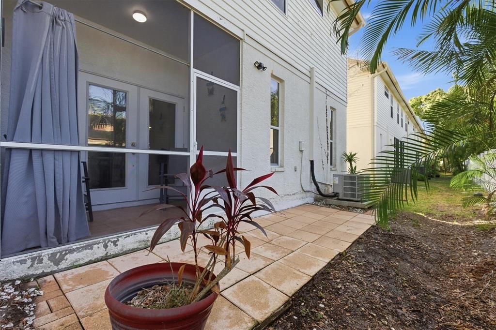 En Venta: $395,000 (3 camas, 2 baños, 1600 Pies cuadrados)