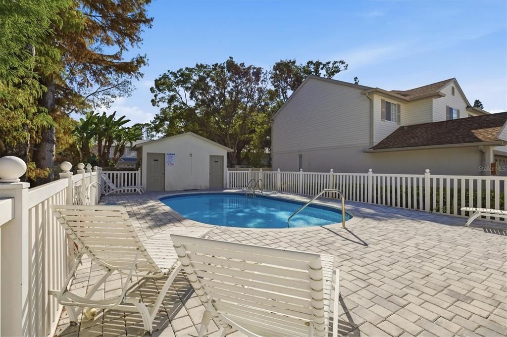 En Venta: $395,000 (3 camas, 2 baños, 1600 Pies cuadrados)