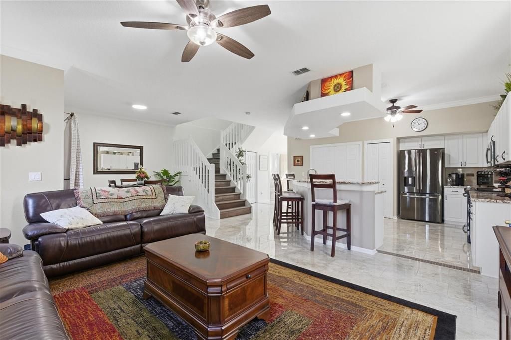 En Venta: $395,000 (3 camas, 2 baños, 1600 Pies cuadrados)