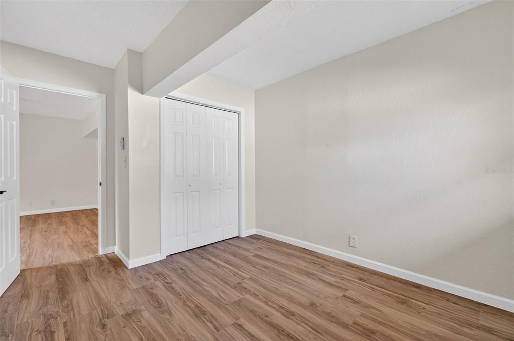 For Rent: $2,000 (2 beds, 1 baths, 800 Square Feet)