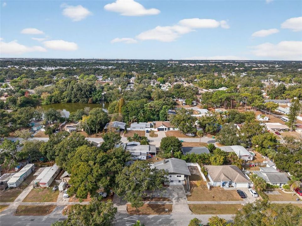 For Rent: $2,000 (2 beds, 1 baths, 800 Square Feet)