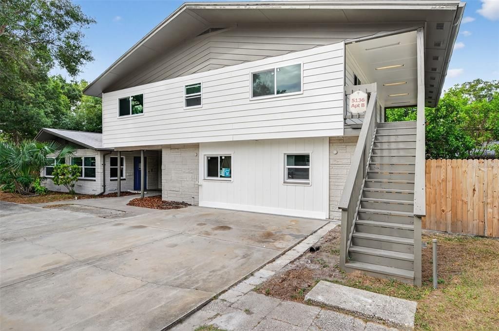 For Rent: $2,000 (2 beds, 1 baths, 800 Square Feet)