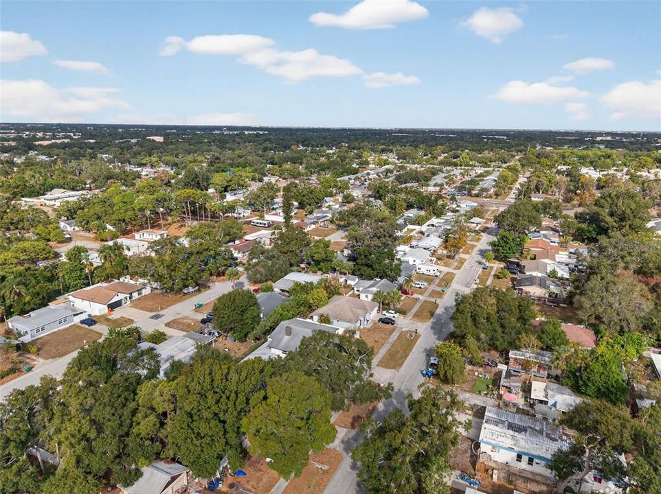 For Rent: $2,000 (2 beds, 1 baths, 800 Square Feet)