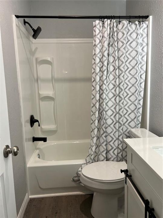 En Venta: $229,900 (3 camas, 2 baños, 1616 Pies cuadrados)