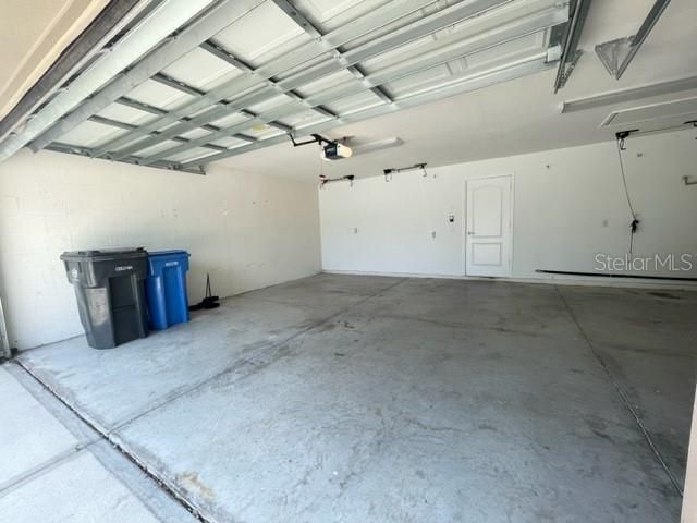 出租: $2,875 (5 贝兹, 3 浴室, 2750 平方英尺)