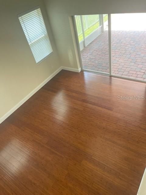 出租: $2,875 (5 贝兹, 3 浴室, 2750 平方英尺)